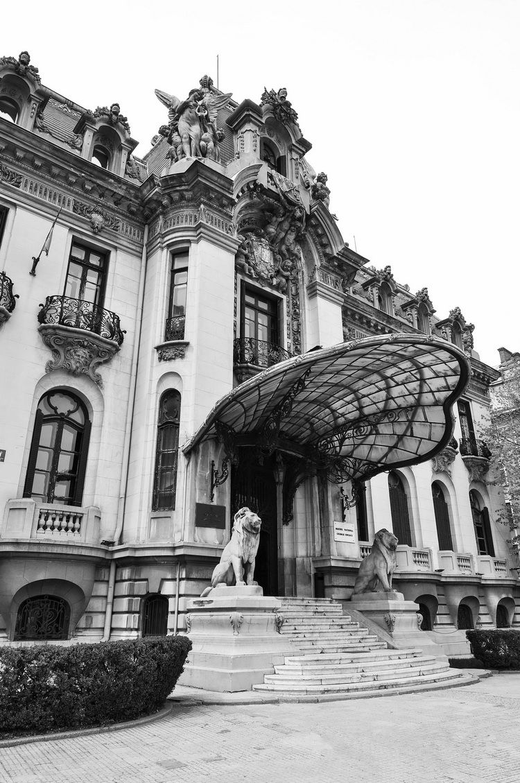 Palatul Cantacuzino - muzeul G. Enescu - exterior (9)