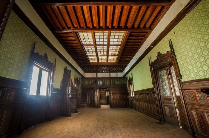 Palatul Crissoveloni - Cantacuzino, interior